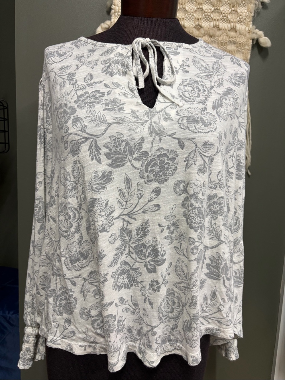 Lucky Brand White Floral Tie-Neck Long Sleeve Top